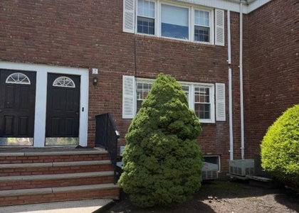 17 Dartmouth Ave - Photo 1