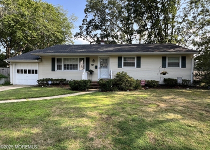 8 Corey Drive - Photo 1