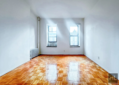 East 89 Street - Photo 1