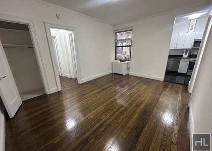 West 12 Street - Photo 1