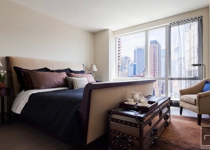 West 42nd Street - Photo 1