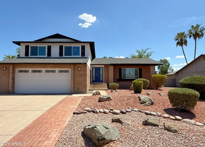 811 E Chilton Drive - Photo 1