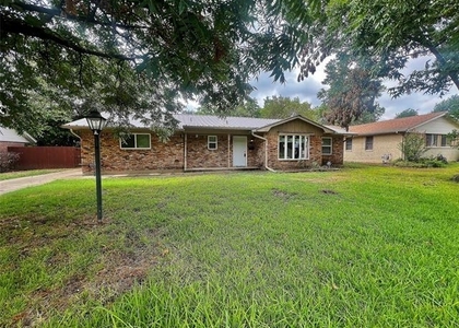 1914 W Northgate Drive - Photo 1