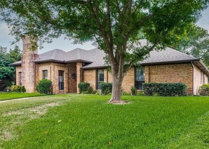 702 Mount Vernon Drive - Photo 1