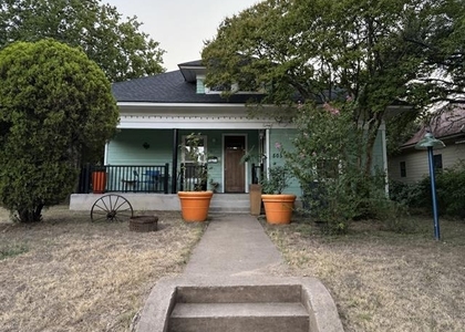 505 S Storey Street - Photo 1