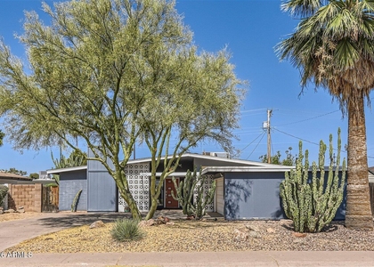 5420 N 82nd Street - Photo 1