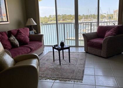 14 Harbour Isle Drive W - Photo 1