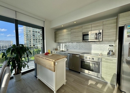 121 Ne 34th Street - Photo 1