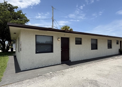 2820 Avenue S - Photo 1