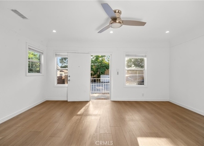 6642 Vineland Avenue - Photo 1