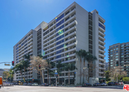 600 W 9th Street - Photo 1