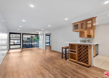 7742 Redlands - Photo 1