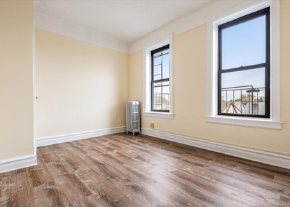 71-06 Grand Avenue - Photo 1