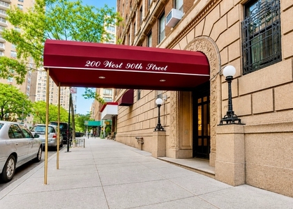 200 W 90th Street - Photo 1