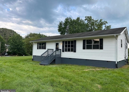 321 Union Avenue - Photo 1