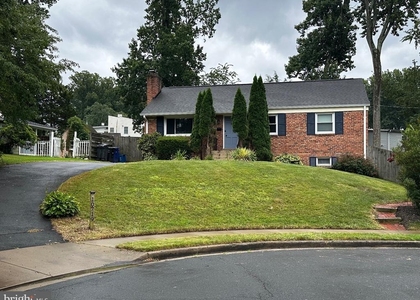 10719 Jones Street - Photo 1
