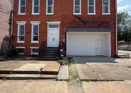 238 E Philadelphia Street - Photo 1
