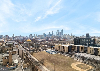 709 W Girard Avenue - Photo 1