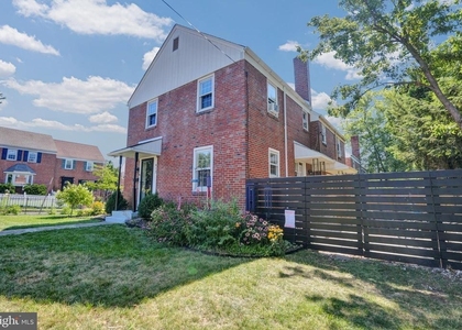 912 Feist Avenue - Photo 1