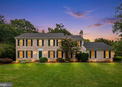 7707 Lake Glen Drive - Photo 1
