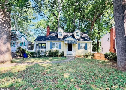 907 Heron Drive - Photo 1