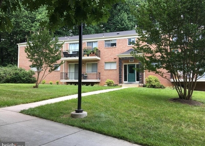 10512 Weymouth Street - Photo 1