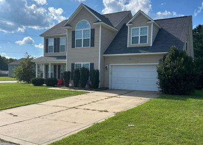 117 Roanoke Drive - Photo 1