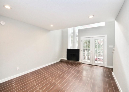 1600 West Ave - Photo 1