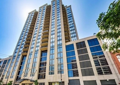435 W Erie Street - Photo 1