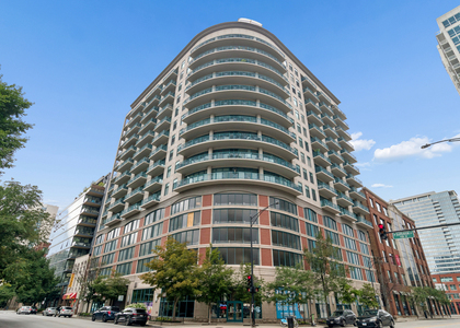 340 W Superior Street - Photo 1