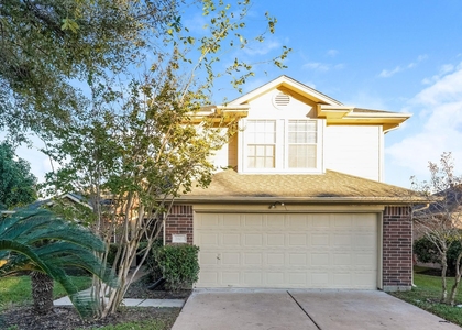 2803 Green Hollow Court - Photo 1