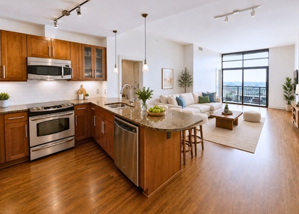 1400 Mckinney Street - Photo 1