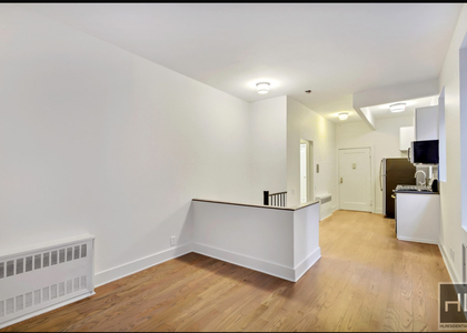 East 25 Street - Photo 1