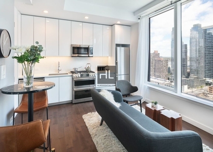 West 36 Street - Photo 1