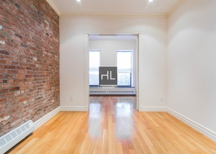 East 28 Street - Photo 1
