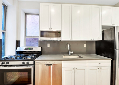 West 45th Street - Photo 1