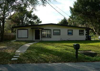 944 Kensington Drive - Photo 1