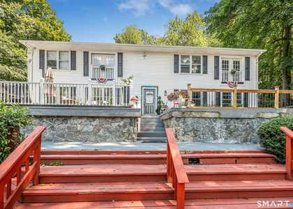 112 Woodbine Street - Photo 1