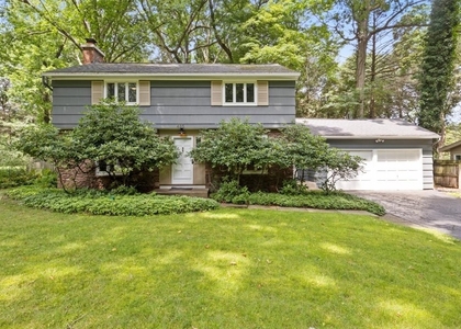 485 Oakridge Drive - Photo 1
