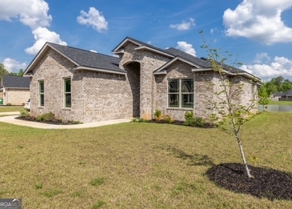 112 Gwendolyn Avenue - Photo 1