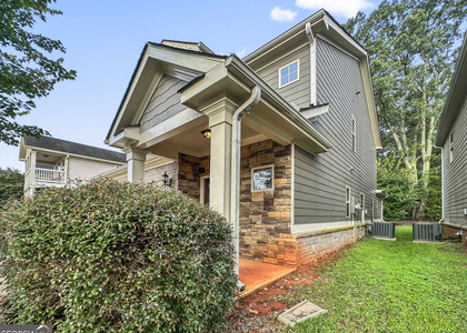 212 Daisy Circle - Photo 1