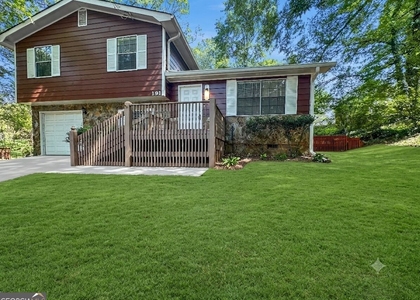 191 Aaron Court - Photo 1