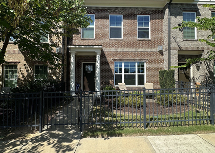 882 Westmoreland Circle Nw - Photo 1