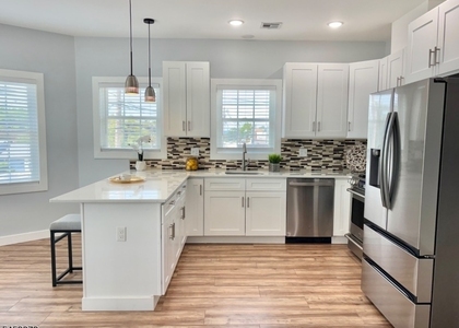 627 Bloomfield Ave - Photo 1