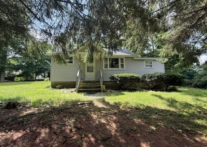 103 Edgewood Ln - Photo 1