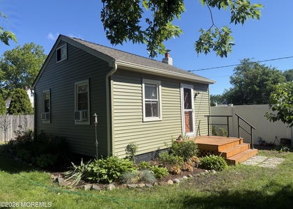 33 Wooley Street - Photo 1