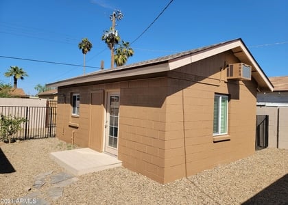 1638 E Granada Road - Photo 1