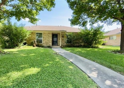 1920 Tampico Drive - Photo 1