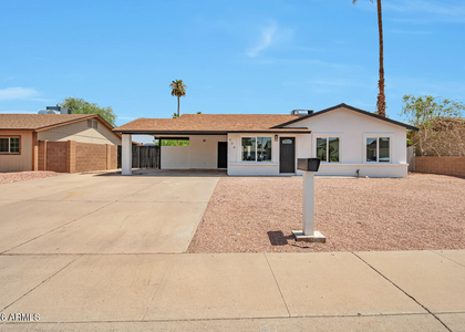 906 W Colgate Drive - Photo 1