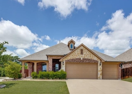 1722 Sherwood Drive - Photo 1